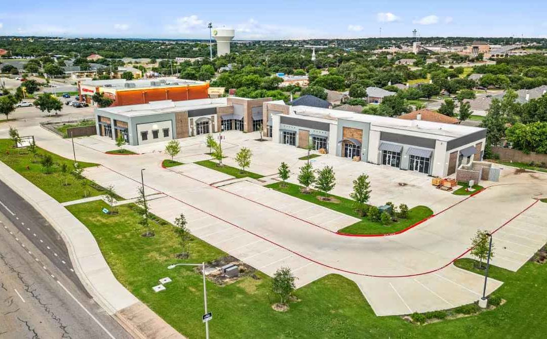 SHOPS AT NEW HOPE